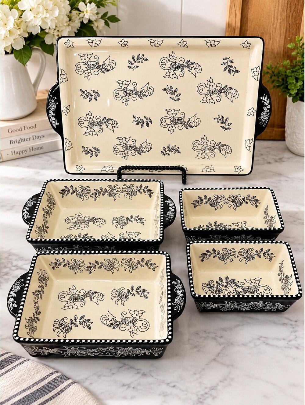BAUM 5-Piece Black & Cream Paisley Ceramic Bakeware Set 2 qt Rect 400°F Vintage